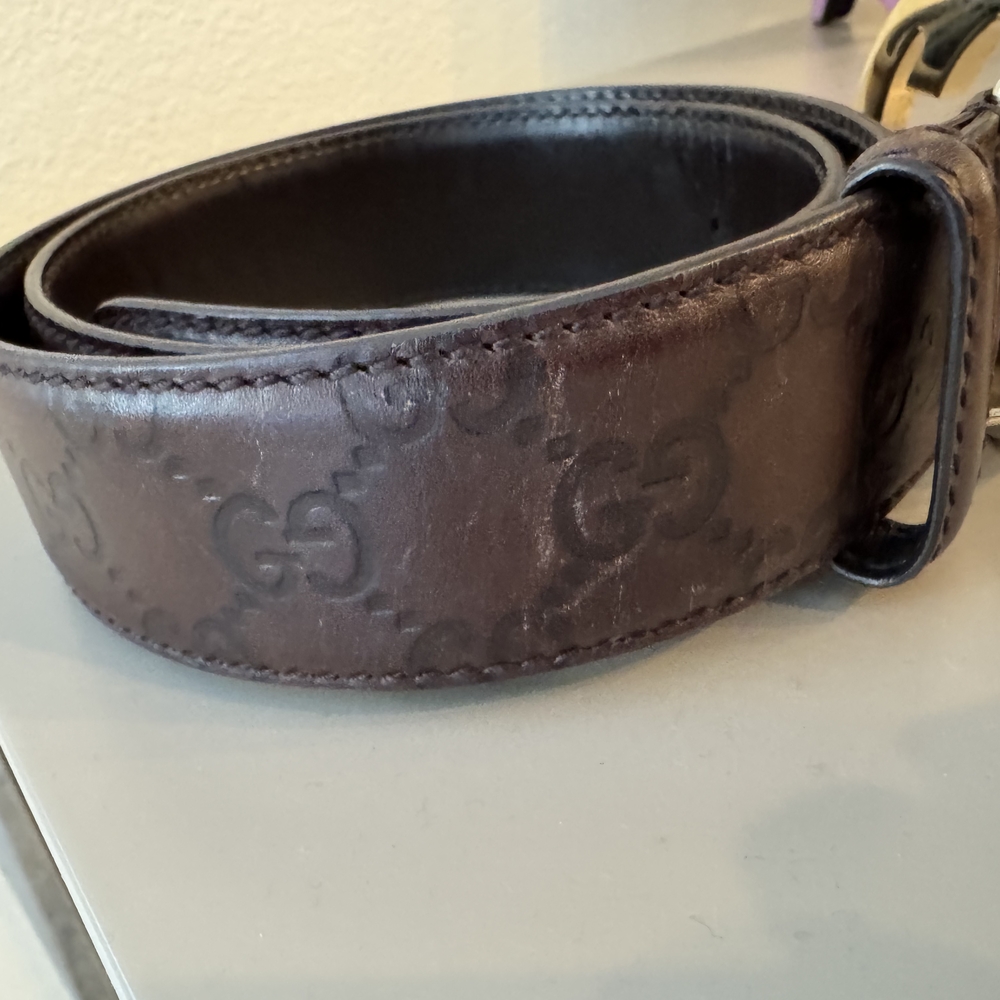 Gucci Brown Leather Belt with Gold Logo Buckle - Picture 3 of 9
